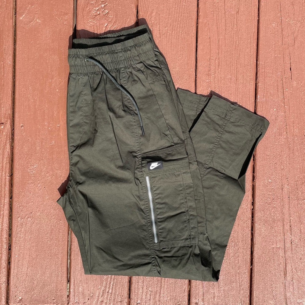 2019 Green Nike Cargo Pants